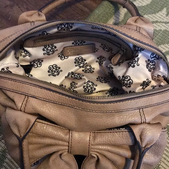 Jessica Simpson Nude Bow Handbag - Picture 4 of 7